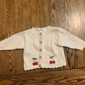 Little English sweater